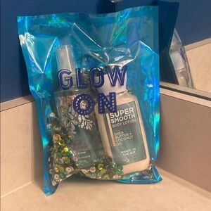 Bath & Body Works Blue Glow Gift Set